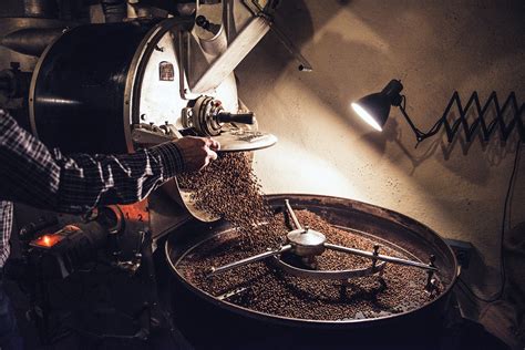 explique a relação que existe entre a cafeicultura e a industrialização brasileira